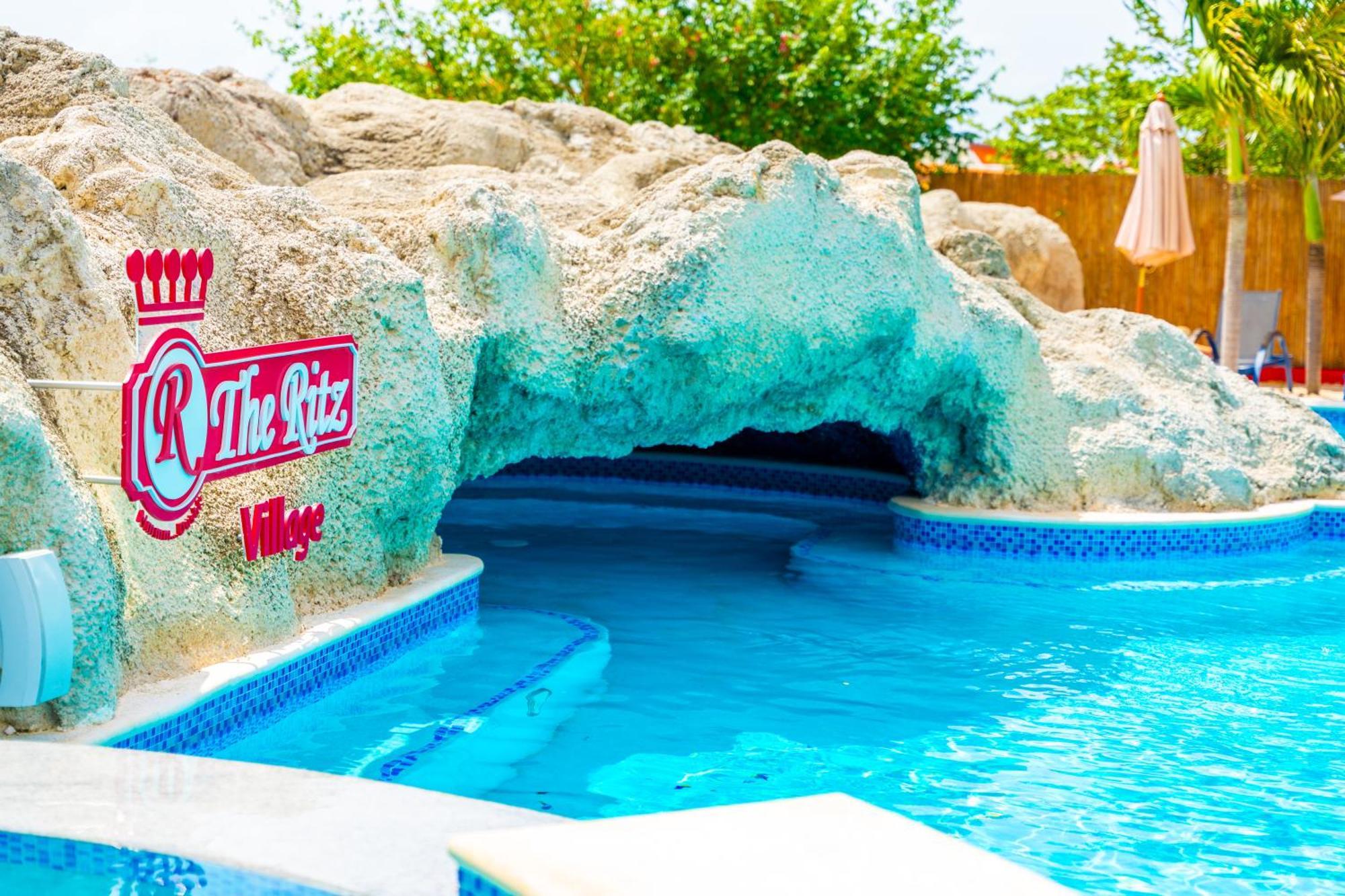 The Ritz Village (Adults Only) Willemstad Exterior foto